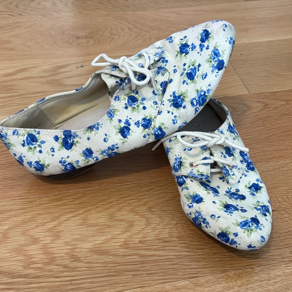Restricted Blue Floral Women's Flats
